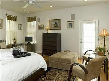 Blue Door On Baltimore Bed And Breakfast Exterior foto